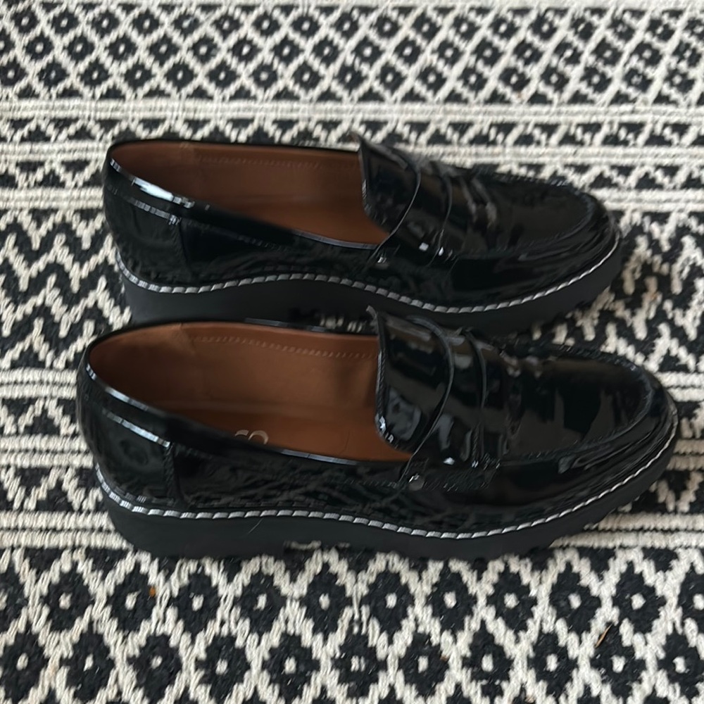 Franco Sarto Black Loafers Sleek Slip-Ons - Picture 2 of 5